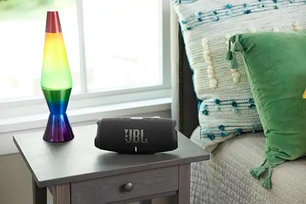 220722 JBL AW Shot 10 Interior Charge5 2677 x1 copy