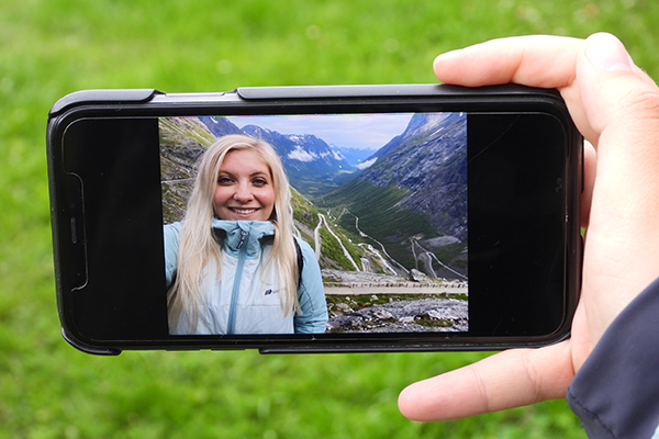 trollstigen-5g-selfie2.jpg