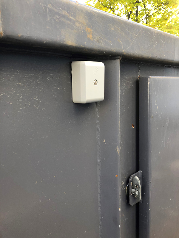 StalkIT-tracker montert på container.