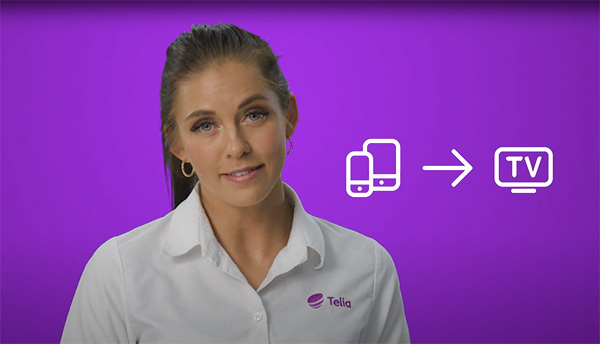 Kvinne med Telia-skjorte ser inn i kamera. Mobil-illustrasjon med pil til TV i bakgrunnen.