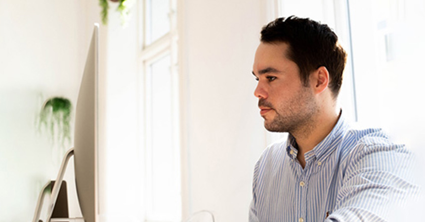 Bakgrunnsbilde for Michael ble utsatt for svindel og ID-tyveri